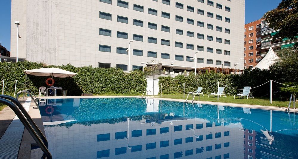 Nh Madrid Ventas Hotel Exterior photo