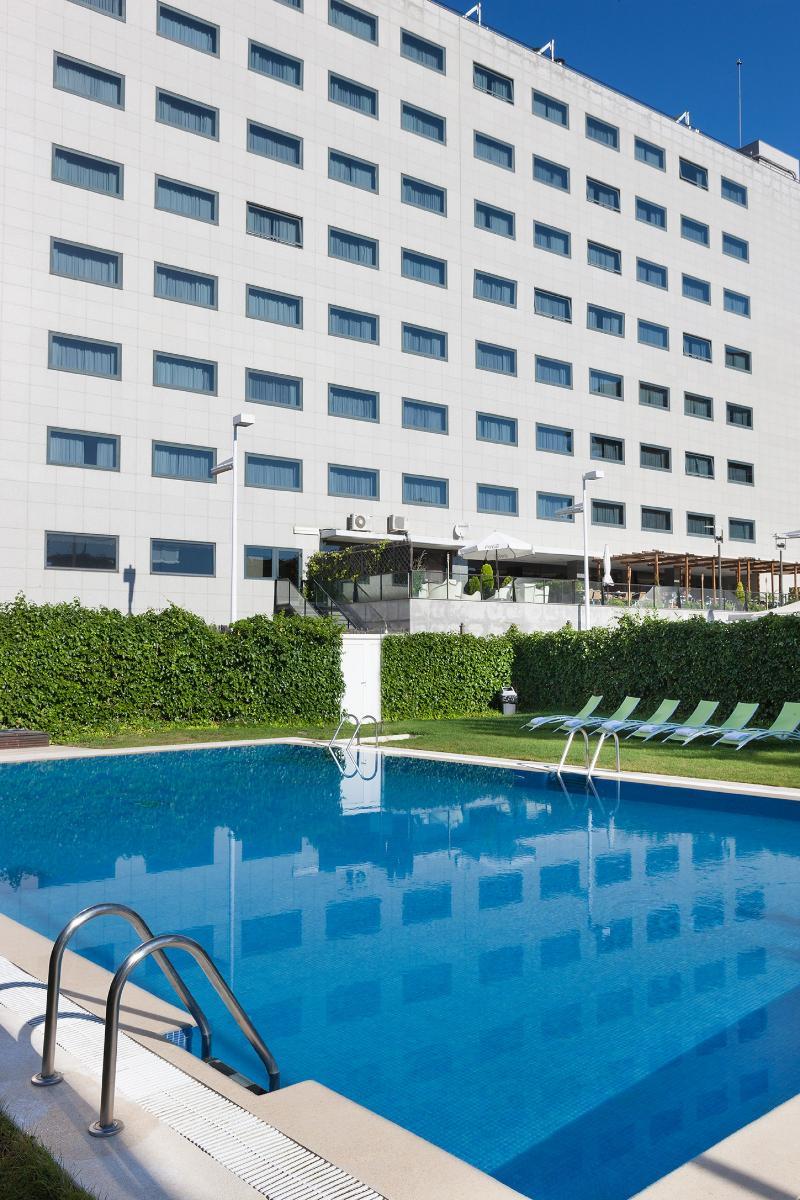 Nh Madrid Ventas Hotel Exterior photo